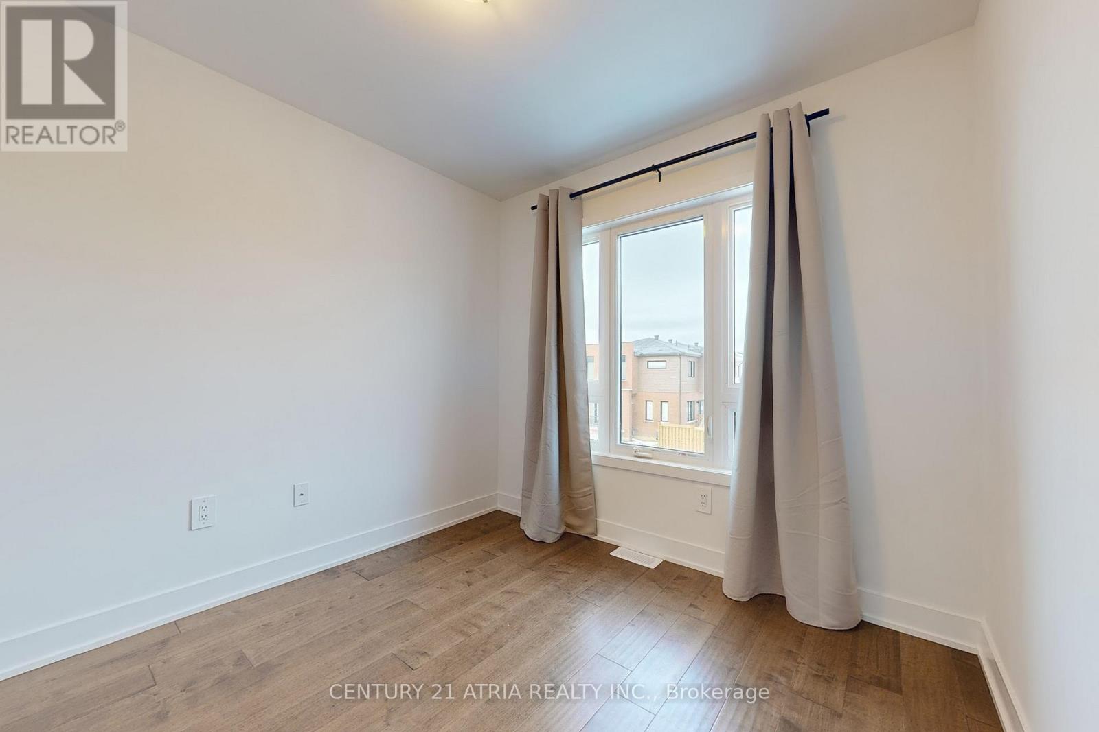 42 Westwood Avenue, Barrie, Ontario  L9J 0M6 - Photo 15 - S13011758