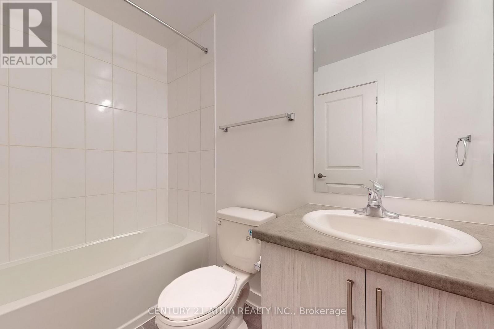 42 Westwood Avenue, Barrie, Ontario  L9J 0M6 - Photo 16 - S13011758