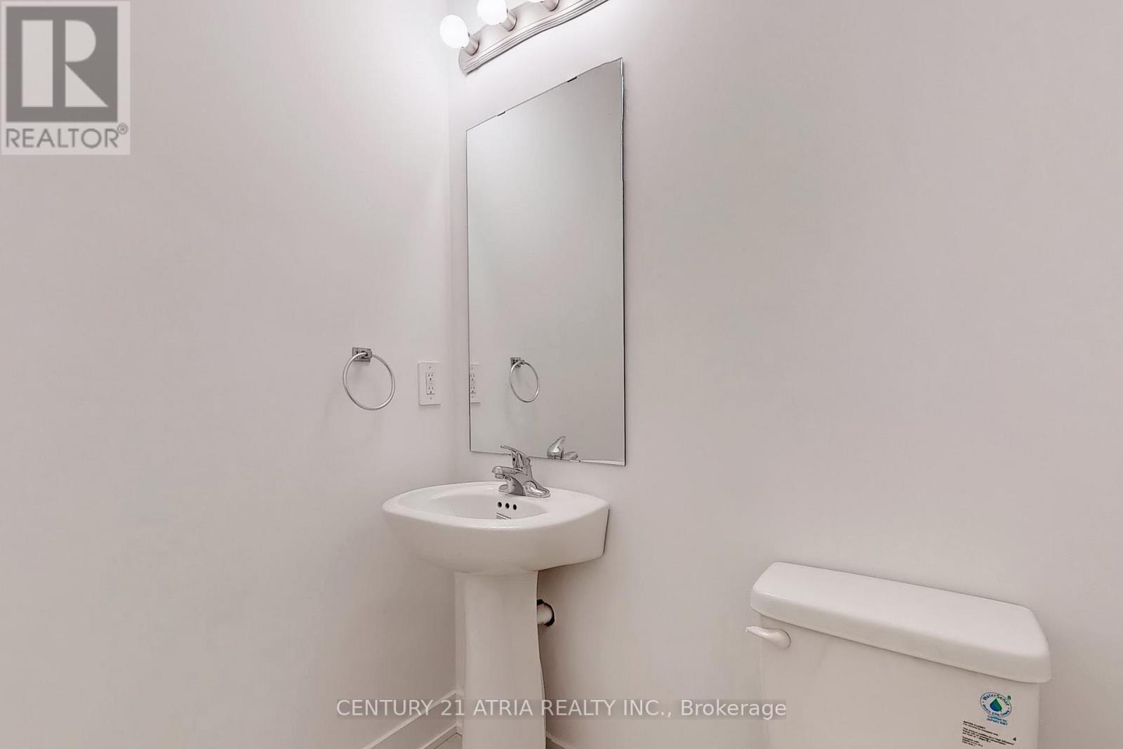 42 Westwood Avenue, Barrie, Ontario  L9J 0M6 - Photo 6 - S13011758