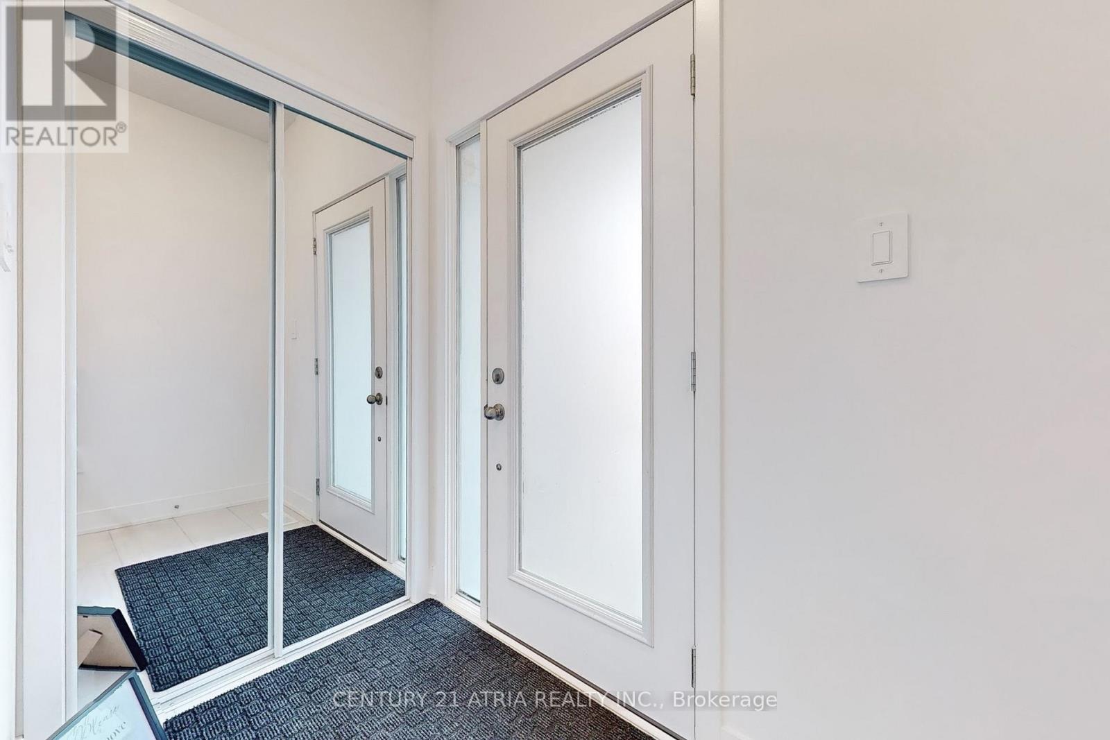 42 Westwood Avenue, Barrie, Ontario  L9J 0M6 - Photo 7 - S13011758