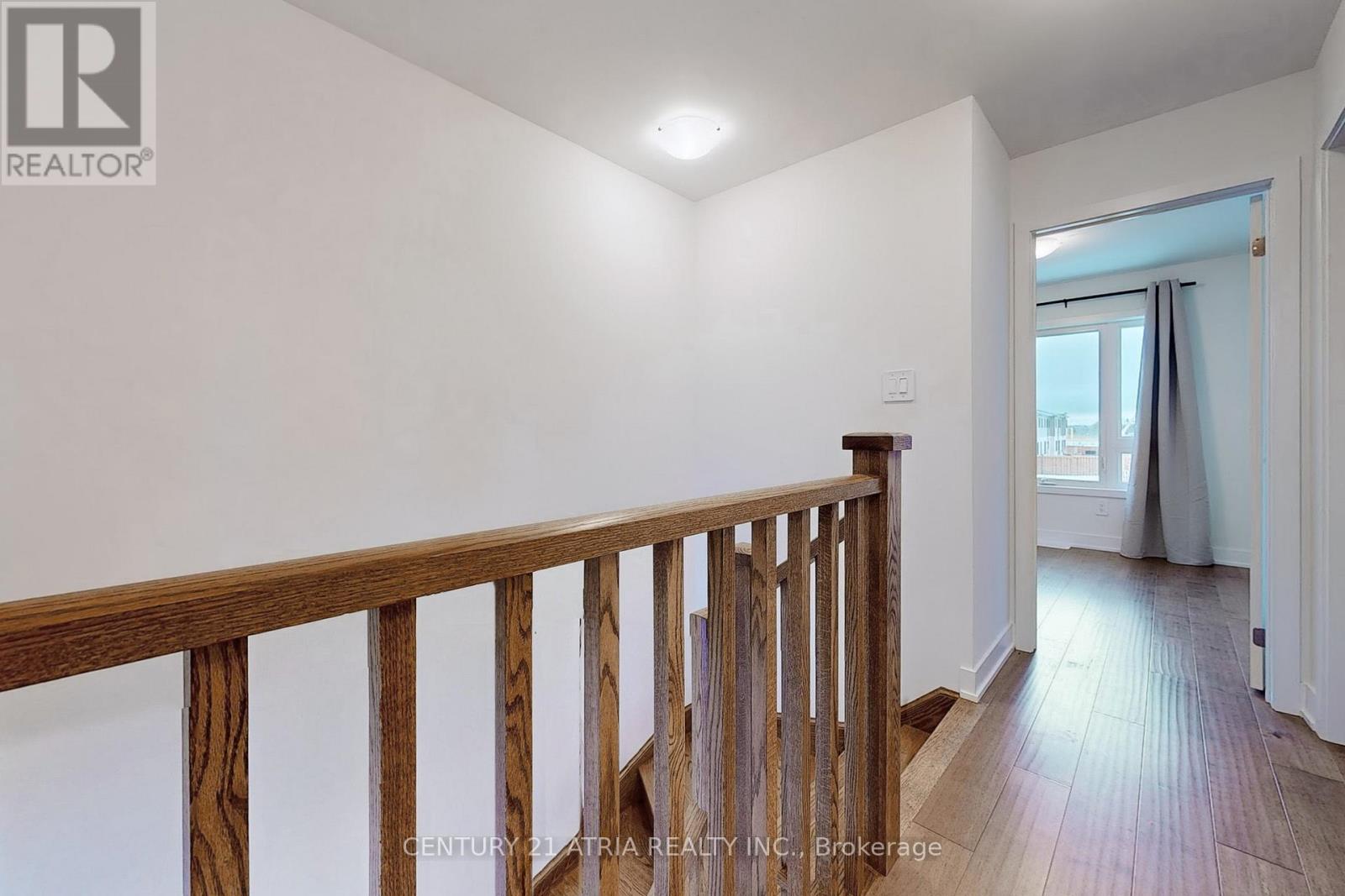 42 Westwood Avenue, Barrie, Ontario  L9J 0M6 - Photo 8 - S13011758