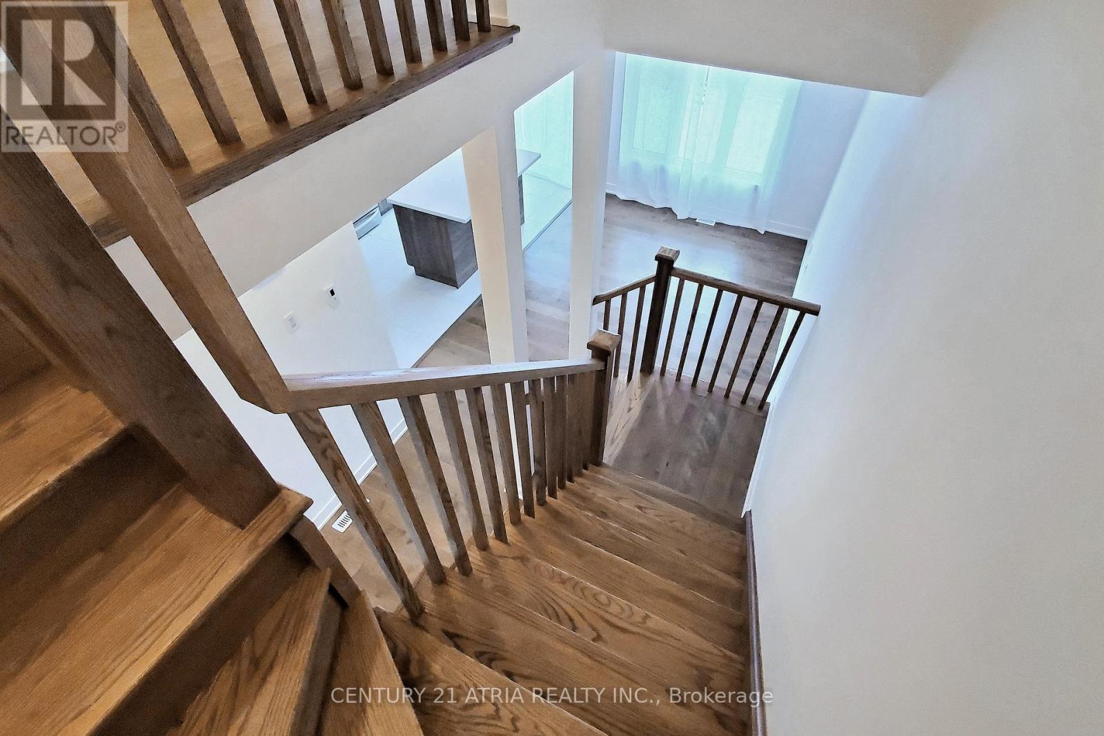 42 Westwood Avenue, Barrie, Ontario  L9J 0M6 - Photo 9 - S13011758