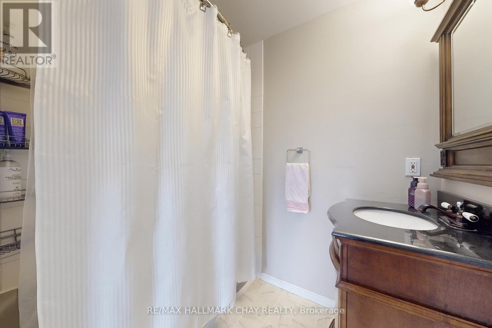 87 Wessenger Drive, Barrie, Ontario  L4N 8P8 - Photo 20 - S13011942