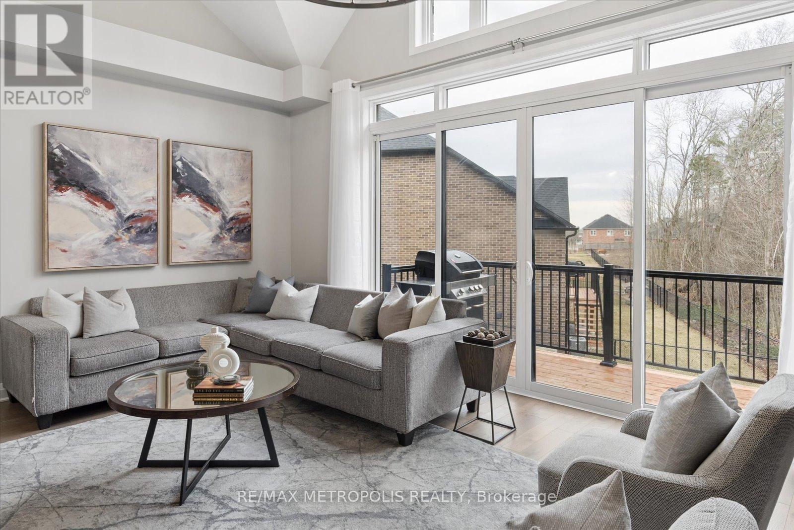 19 Vern Robertson Gate, Uxbridge, Ontario  L9P 0R9 - Photo 8 - N12984744