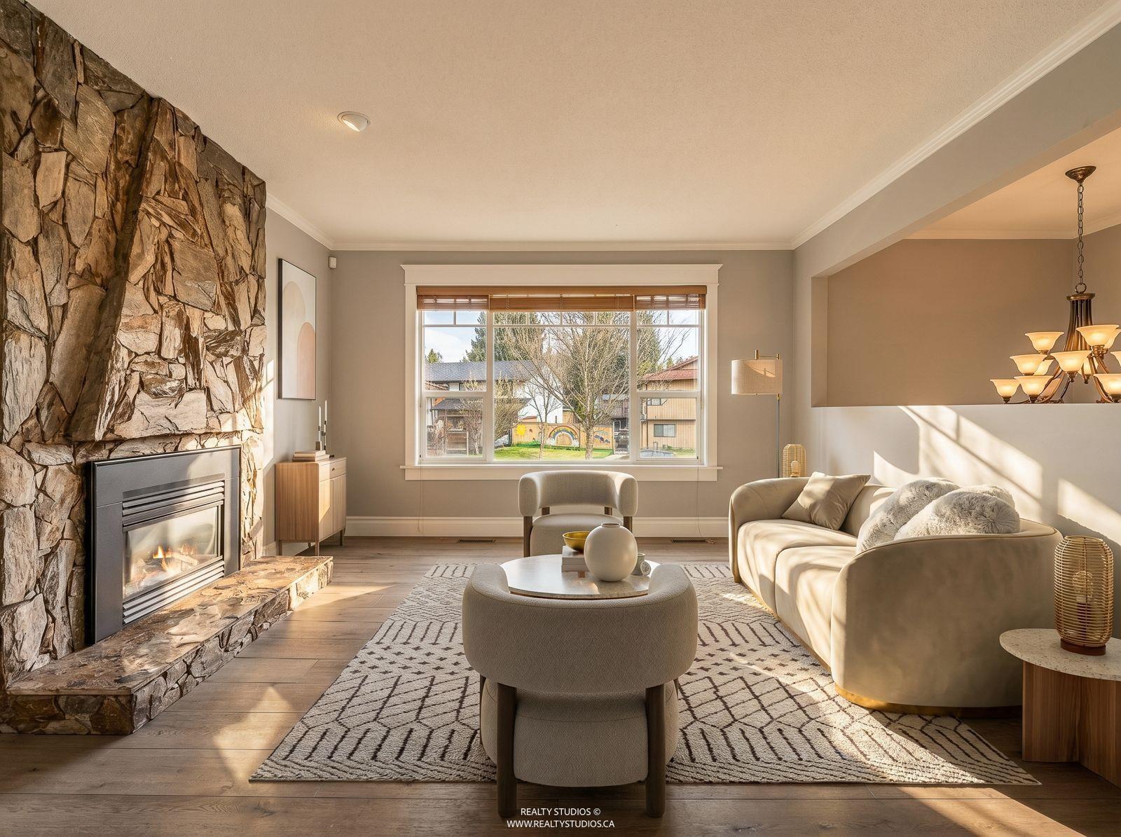 13258 65b Avenue, Surrey, British Columbia  V3W 7Y7 - Photo 3 - R3111960