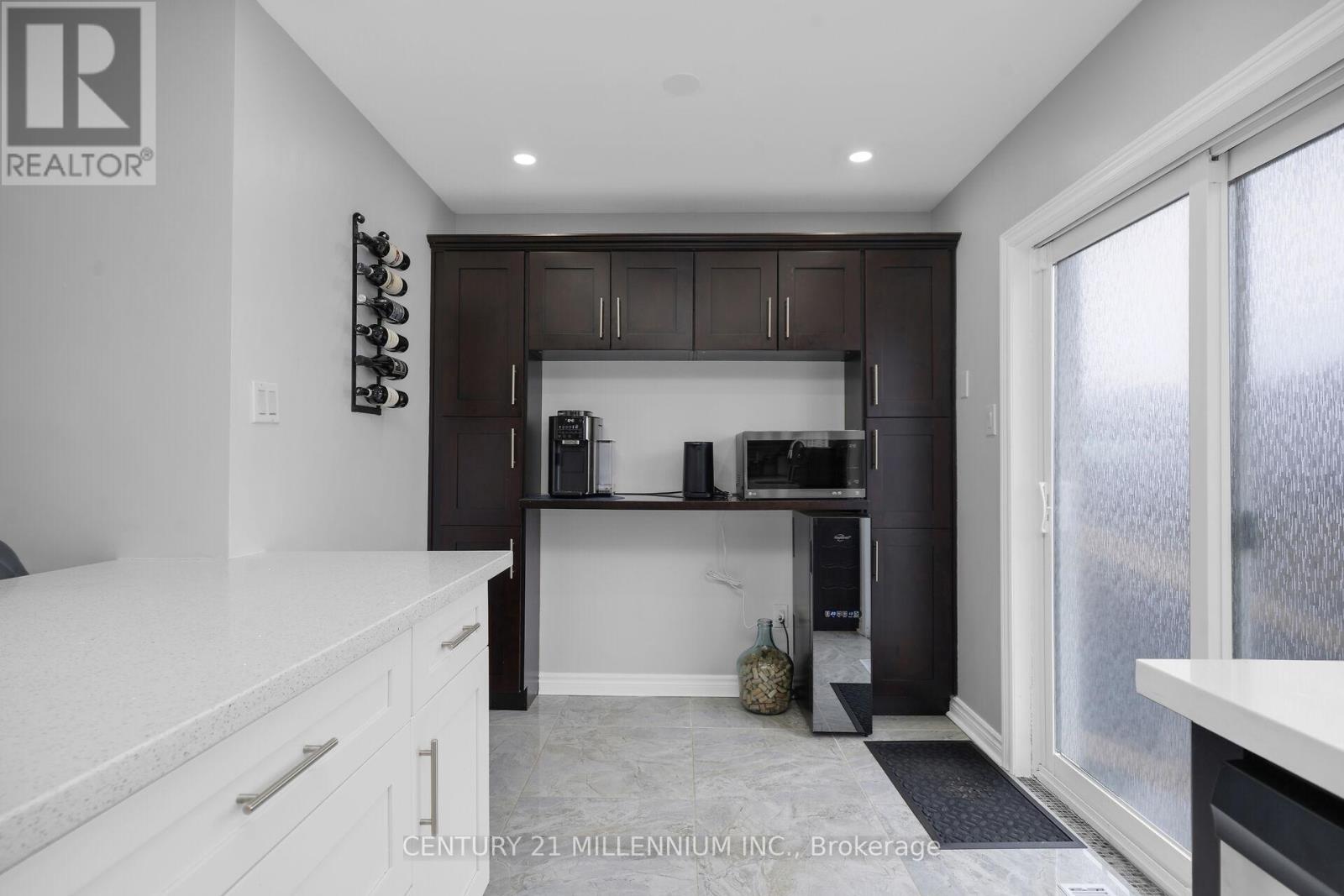 114 Royal Orchard Drive, Brampton, Ontario  L6X 4L4 - Photo 13 - W13011700