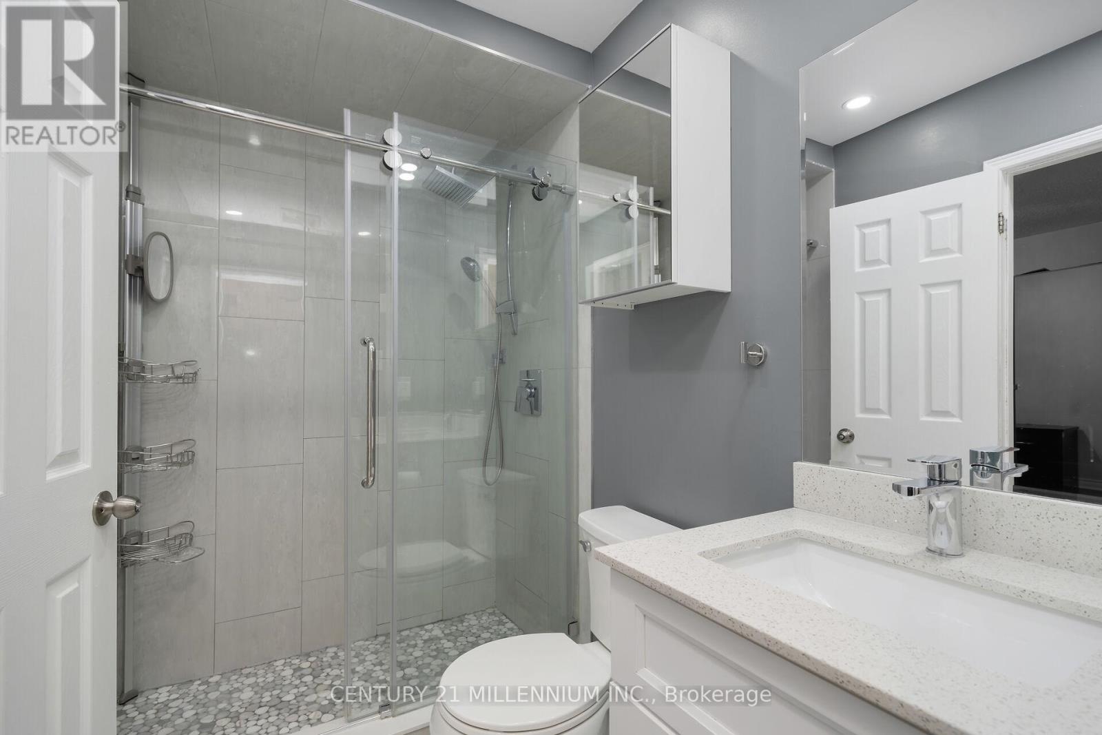 114 Royal Orchard Drive, Brampton, Ontario  L6X 4L4 - Photo 19 - W13011700