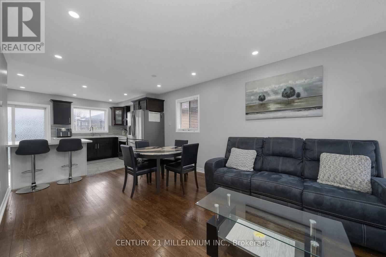 114 Royal Orchard Drive, Brampton, Ontario  L6X 4L4 - Photo 5 - W13011700