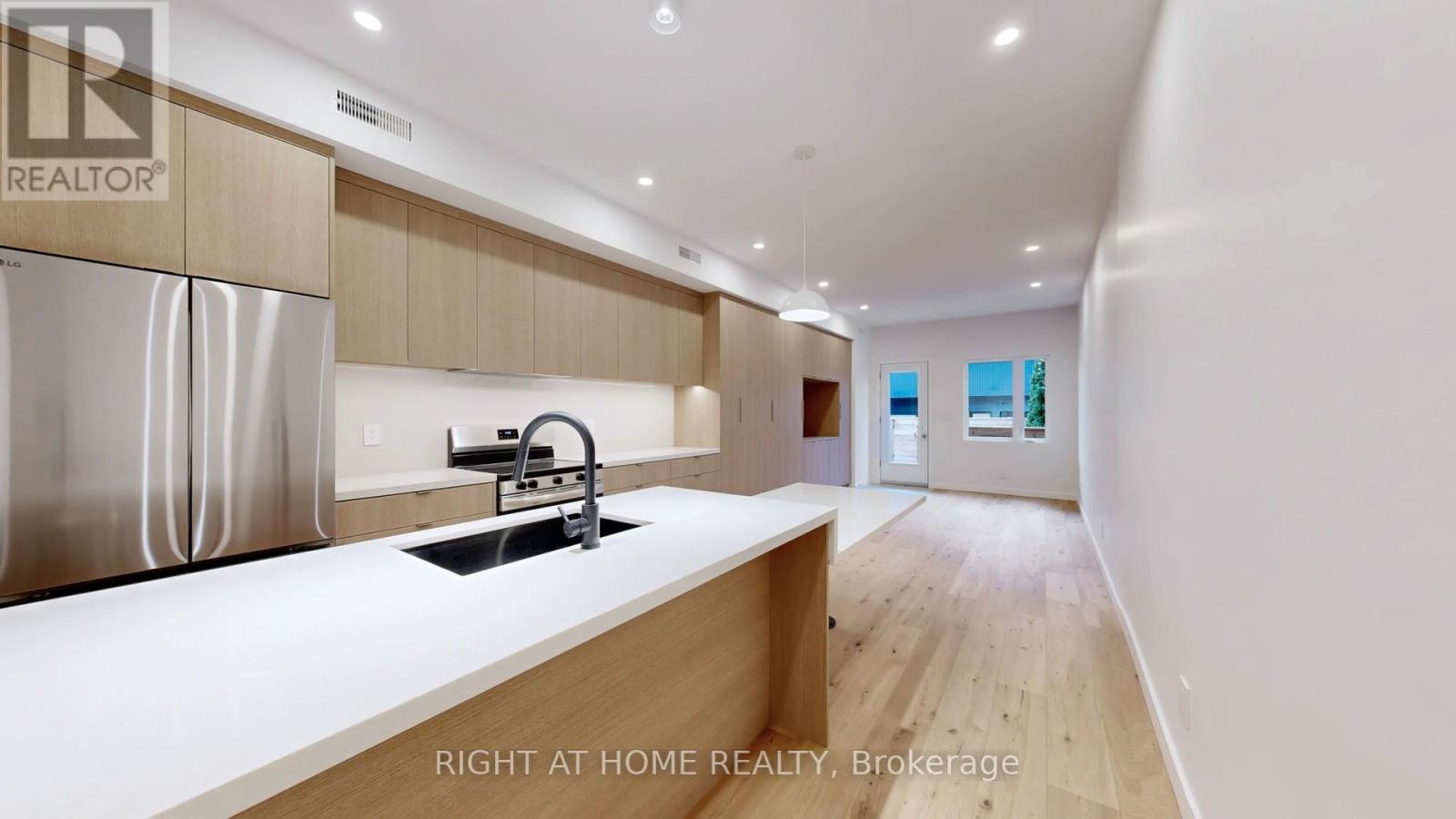 1 - 14 SALEM AVENUE, Toronto, Ontario