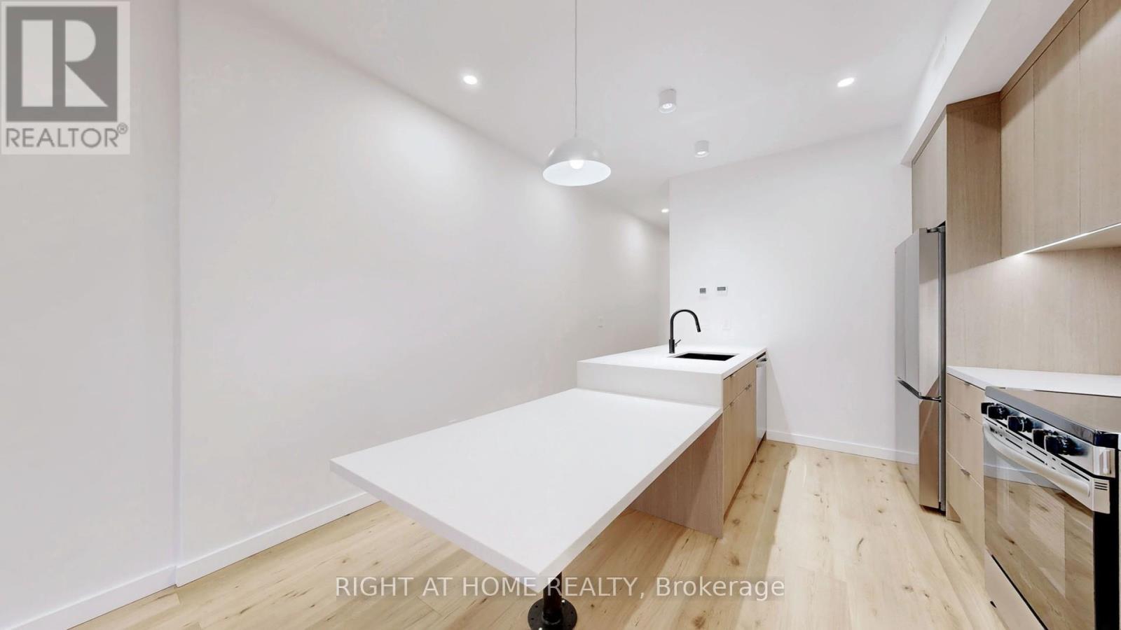 1 - 14 Salem Avenue, Toronto, Ontario  M6H 3C1 - Photo 9 - W13011742