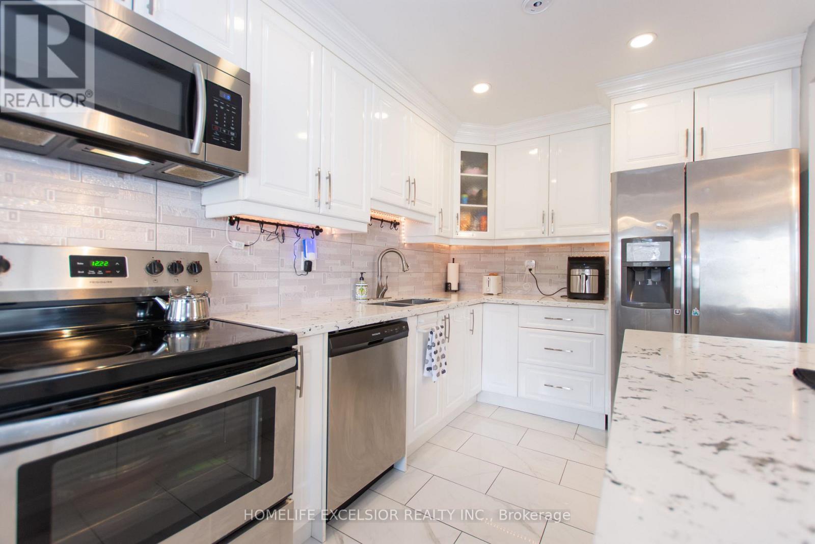 9 - 2200 Glenwood School Drive, Burlington, Ontario  L7R 4H3 - Photo 12 - W13011744