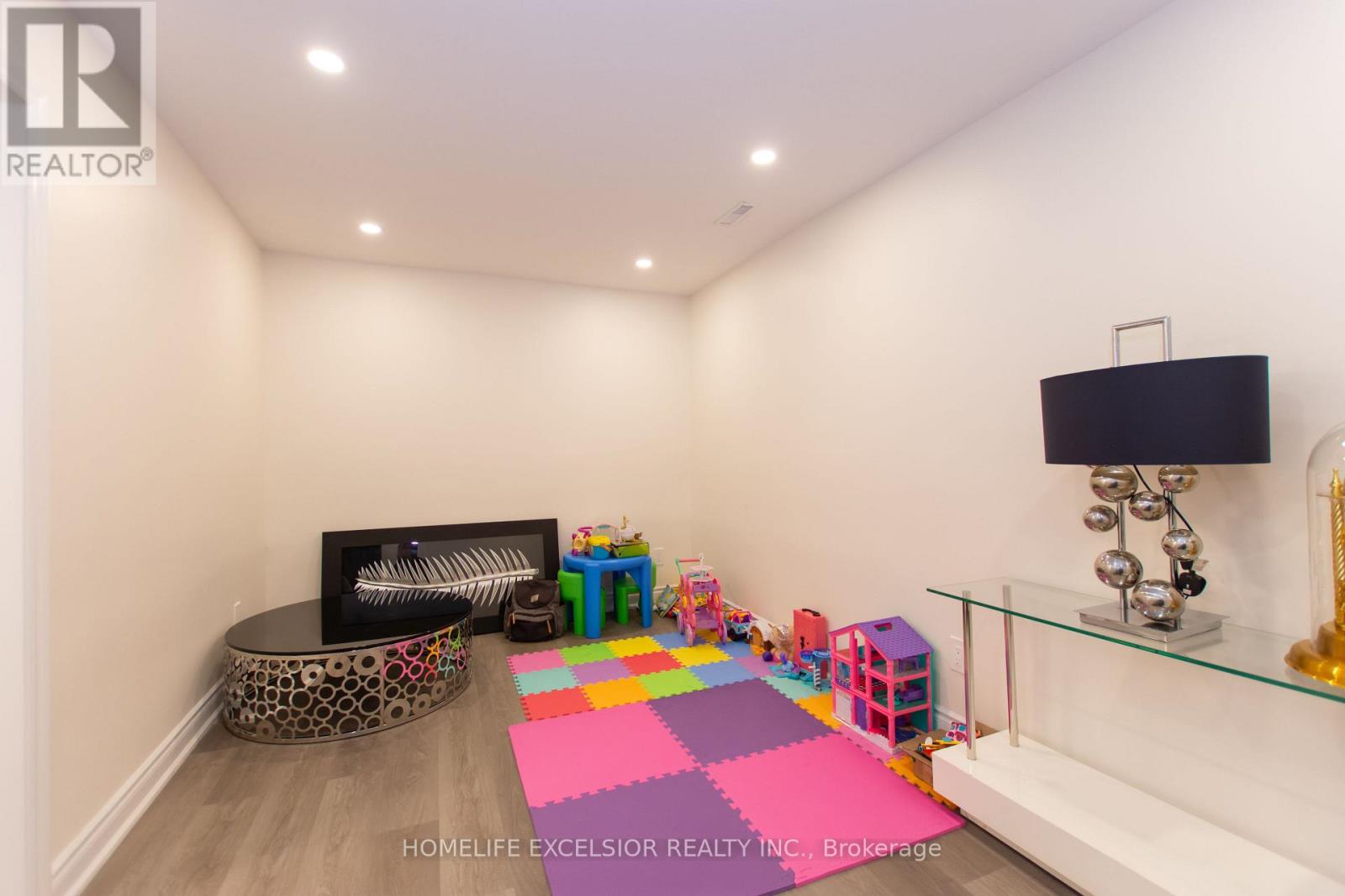 9 - 2200 Glenwood School Drive, Burlington, Ontario  L7R 4H3 - Photo 27 - W13011744