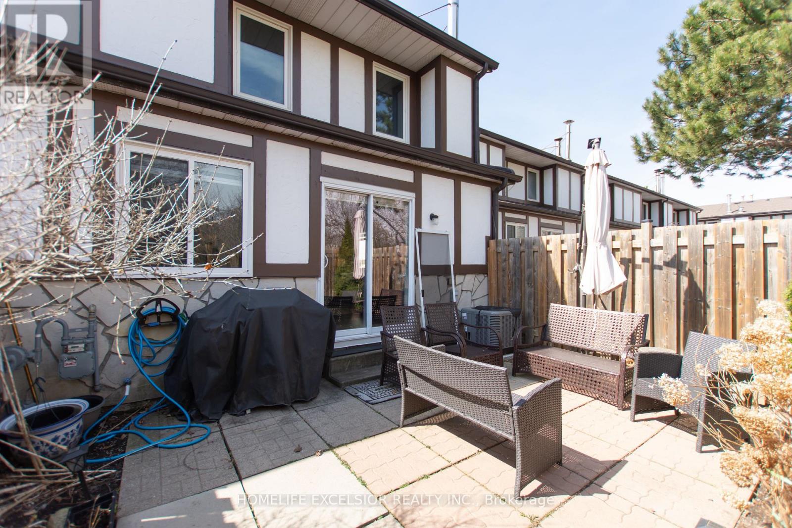 9 - 2200 Glenwood School Drive, Burlington, Ontario  L7R 4H3 - Photo 28 - W13011744