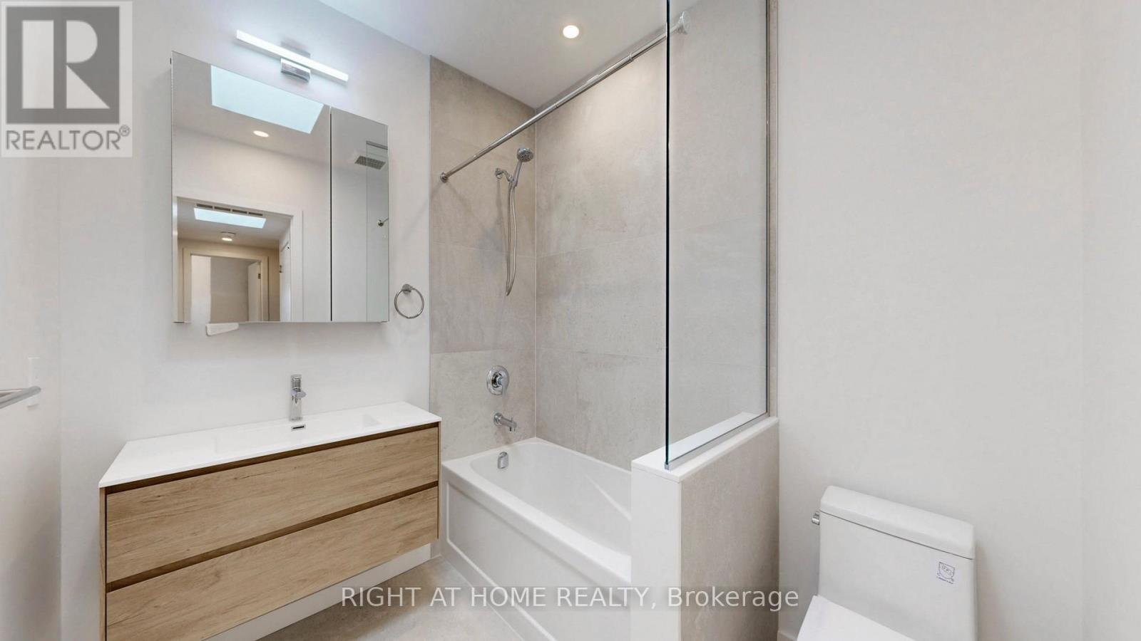 3 - 14 Salem Avenue, Toronto, Ontario  M6H 3C1 - Photo 34 - W13011750