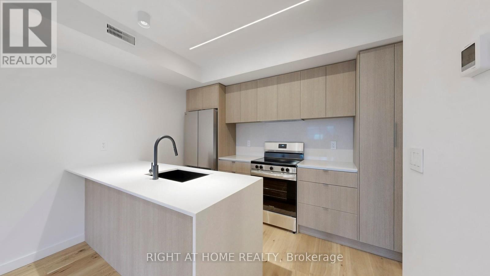 3 - 14 Salem Avenue, Toronto, Ontario  M6H 3C1 - Photo 8 - W13011750