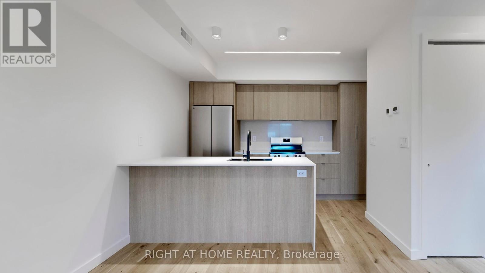 3 - 14 Salem Avenue, Toronto, Ontario  M6H 3C1 - Photo 9 - W13011750