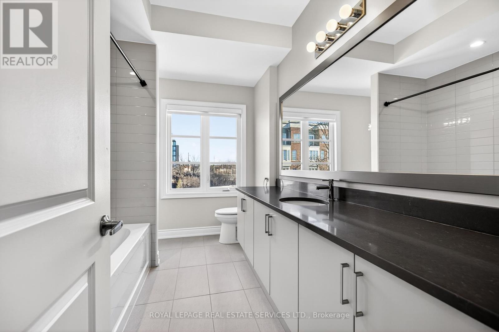 2193 Lillykin Street, Oakville, Ontario  L6H 7H2 - Photo 32 - W13011754