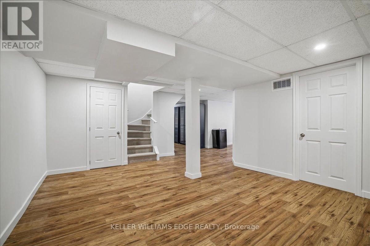 2208 Melissa Crescent, Burlington, Ontario  L7P 4J7 - Photo 36 - W13011772