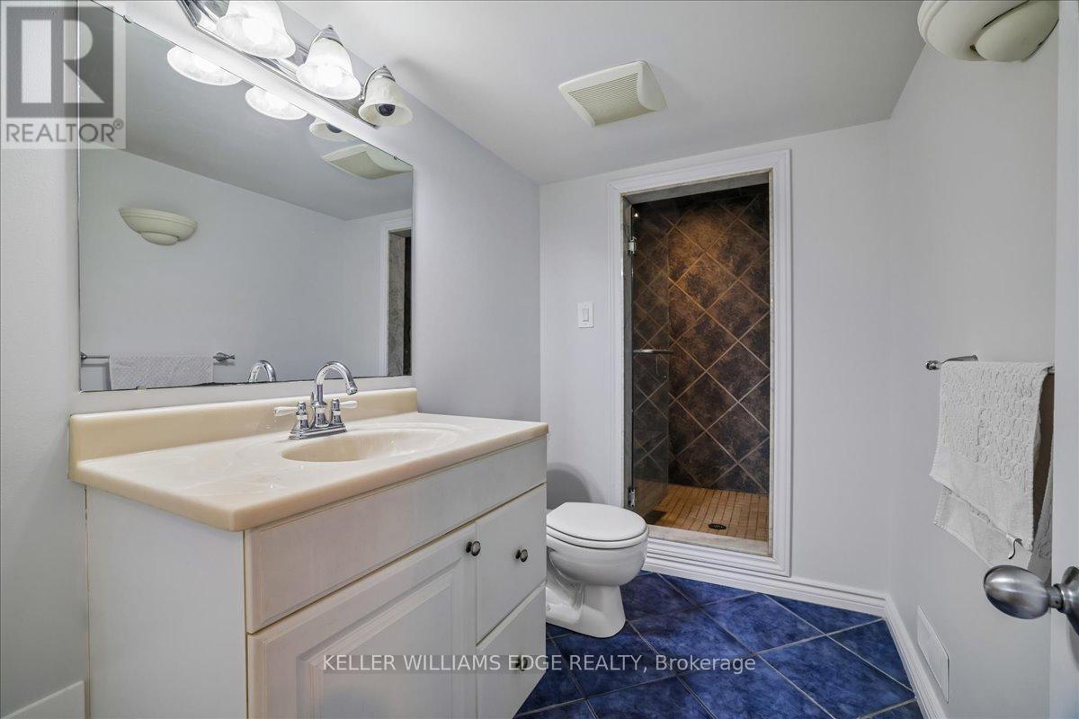 2208 Melissa Crescent, Burlington, Ontario  L7P 4J7 - Photo 40 - W13011772