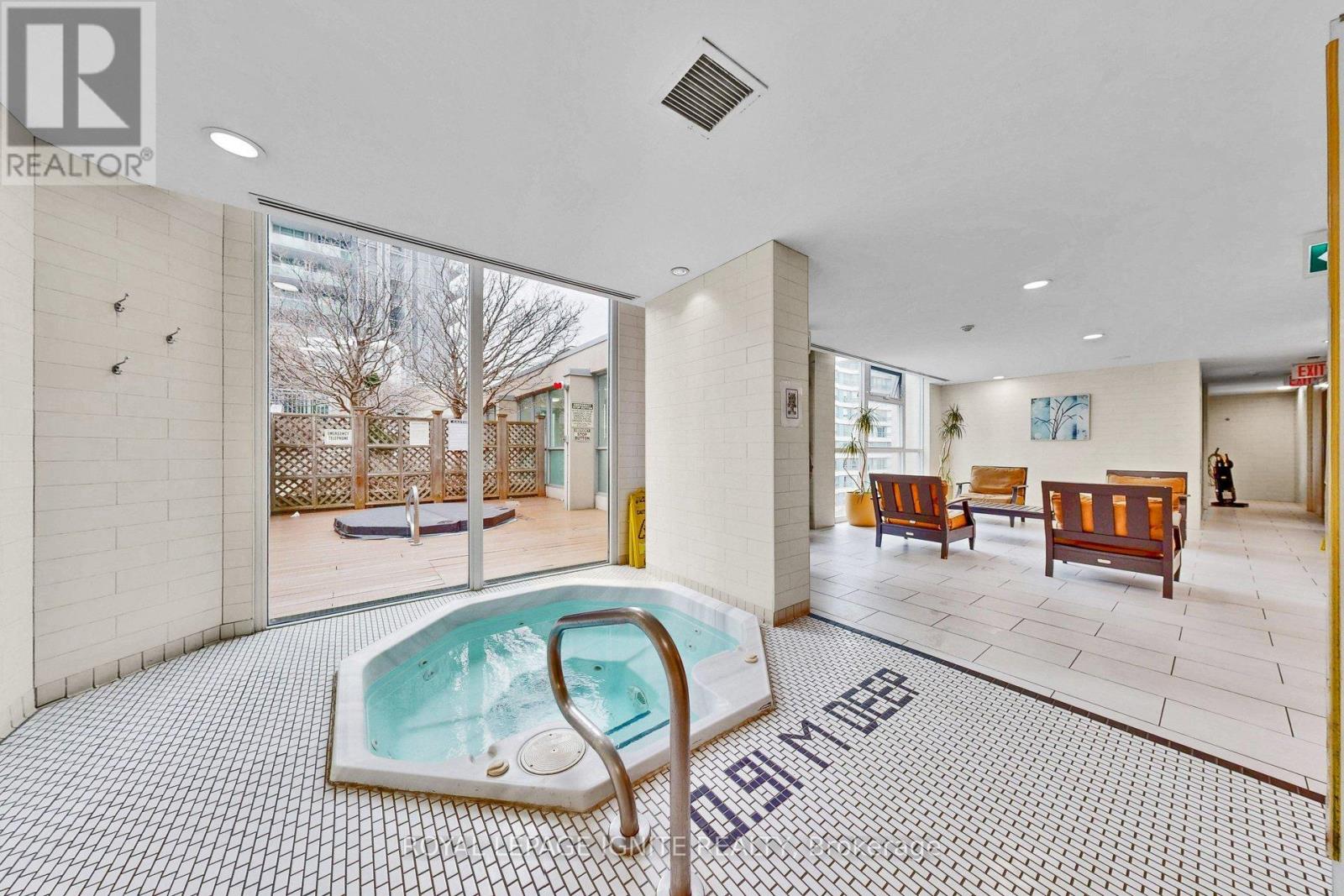 1809 - 225 Webb Drive, Mississauga, Ontario  L5B 4P2 - Photo 44 - W13011794