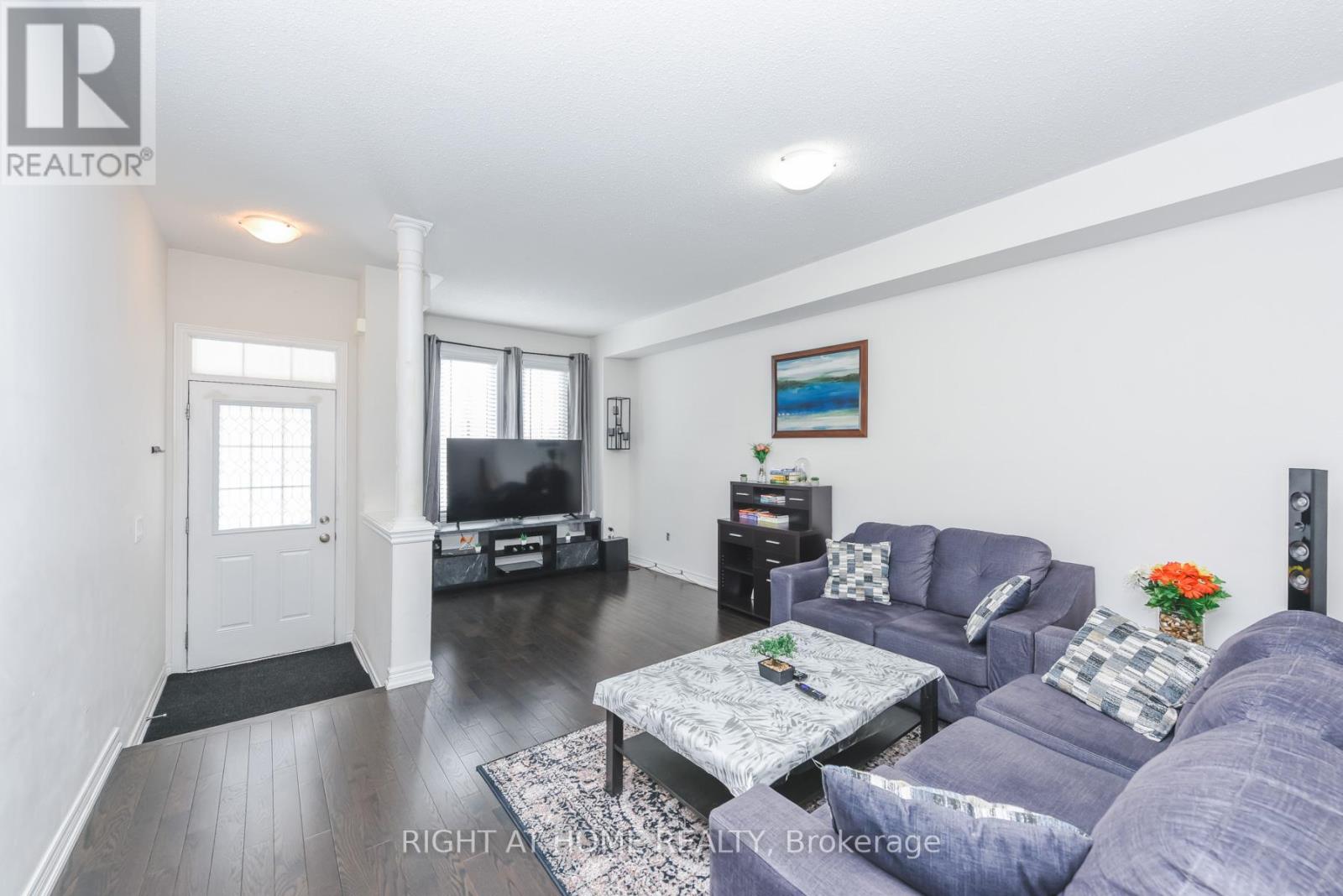 36 Spokanne Street, Brampton, Ontario  L6R 4A2 - Photo 5 - W13011818