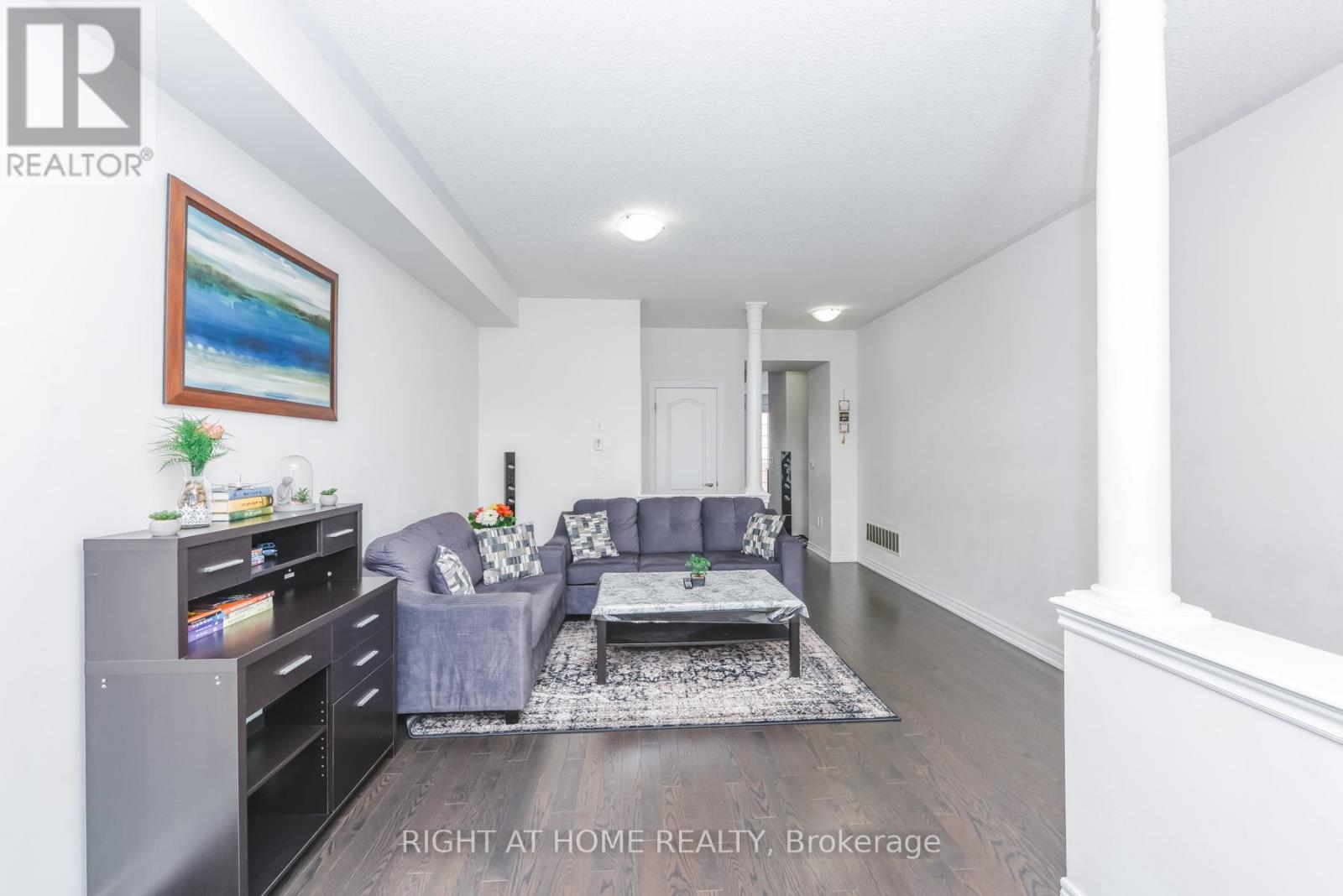 36 Spokanne Street, Brampton, Ontario  L6R 4A2 - Photo 7 - W13011818