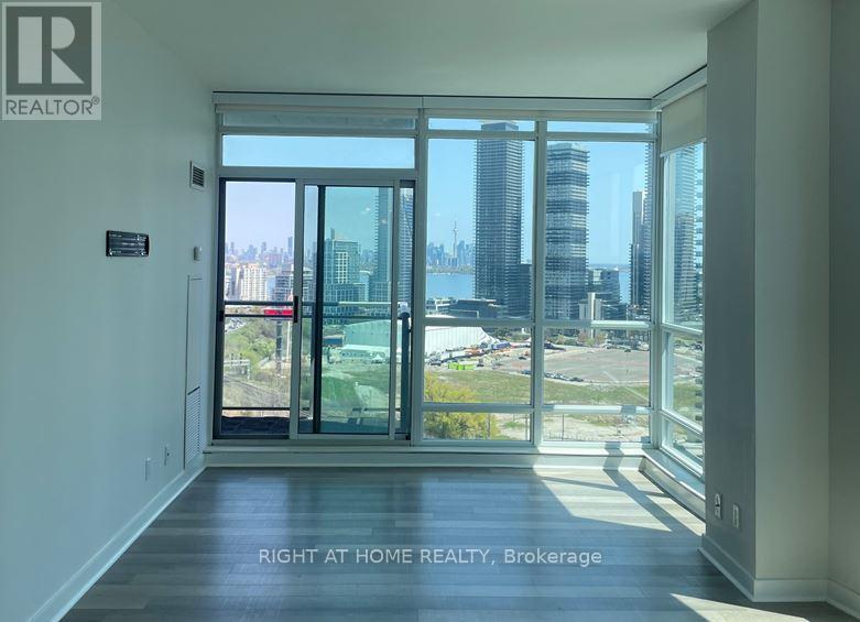 2207 - 185 Legion Road N, Toronto, Ontario  M8Y 0A1 - Photo 11 - W13011834