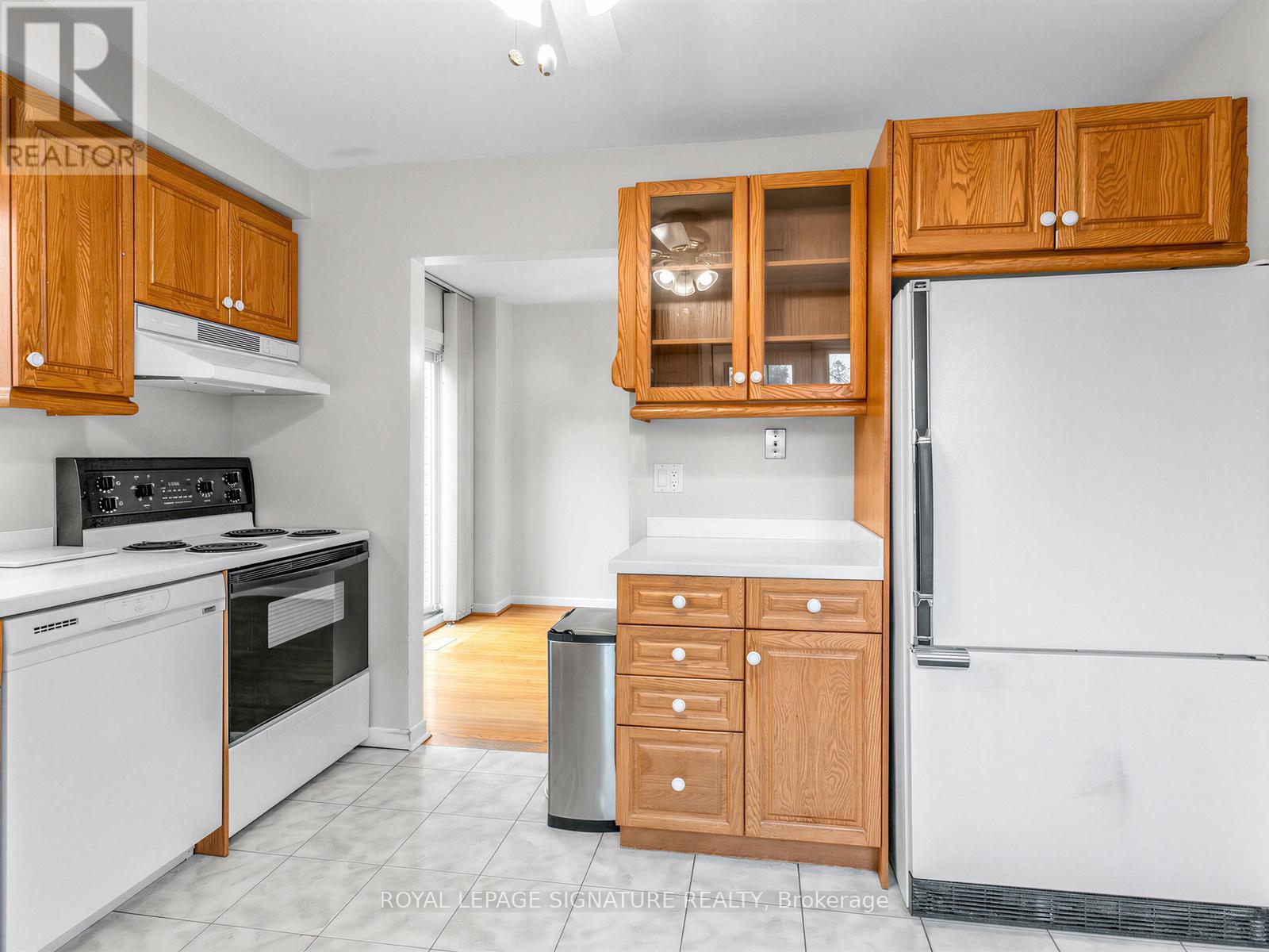 3193 Corrigan Drive, Mississauga, Ontario  L4Y 3C5 - Photo 16 - W13011842