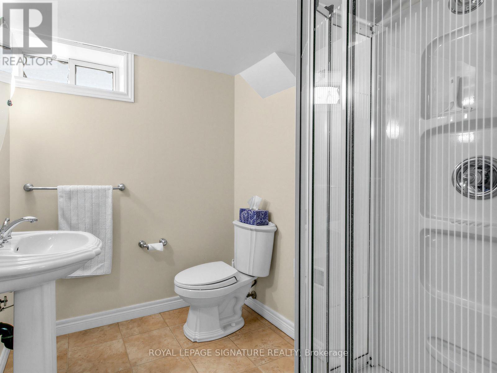 3193 Corrigan Drive, Mississauga, Ontario  L4Y 3C5 - Photo 27 - W13011842