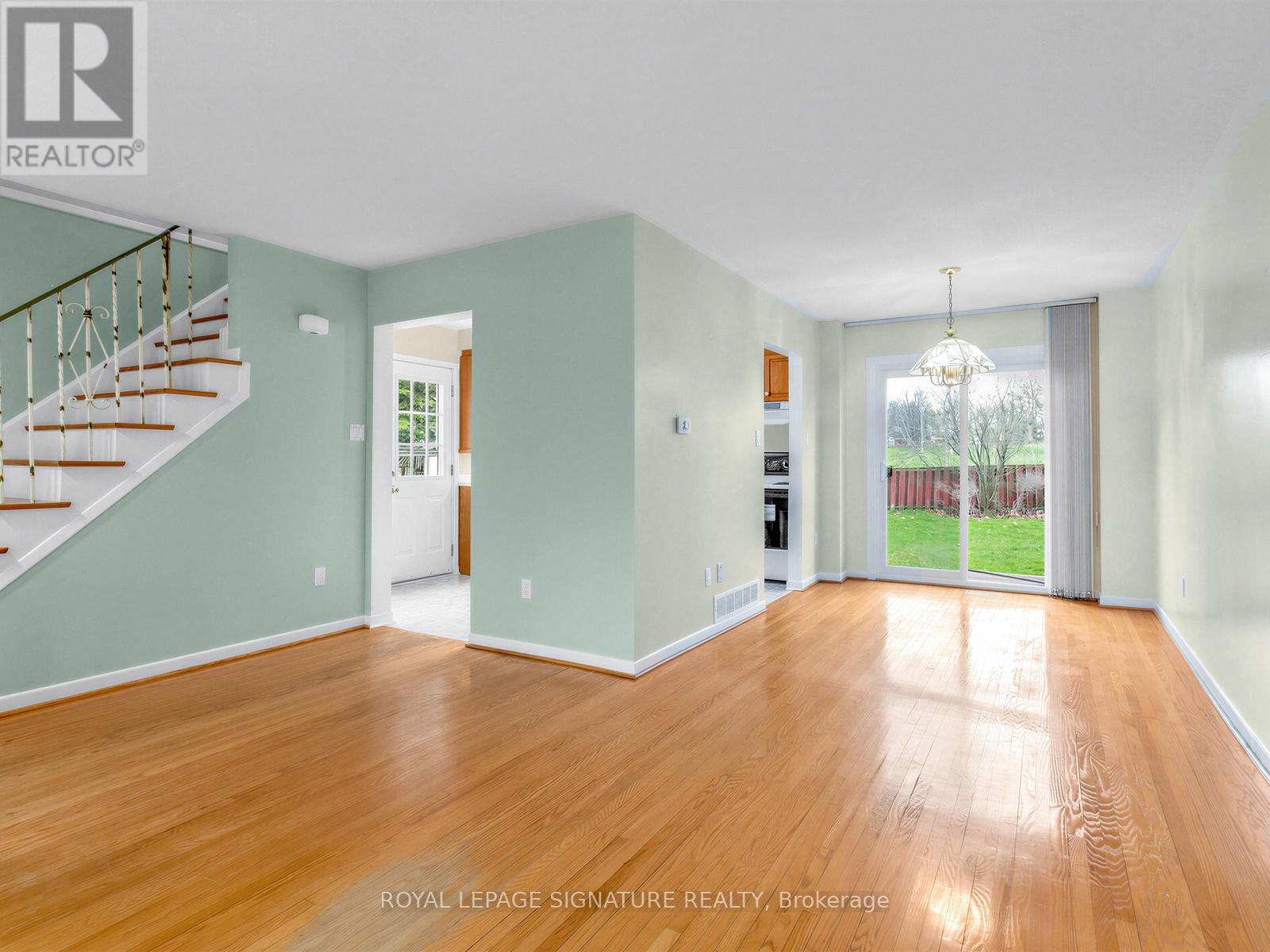 3193 Corrigan Drive, Mississauga, Ontario  L4Y 3C5 - Photo 8 - W13011842