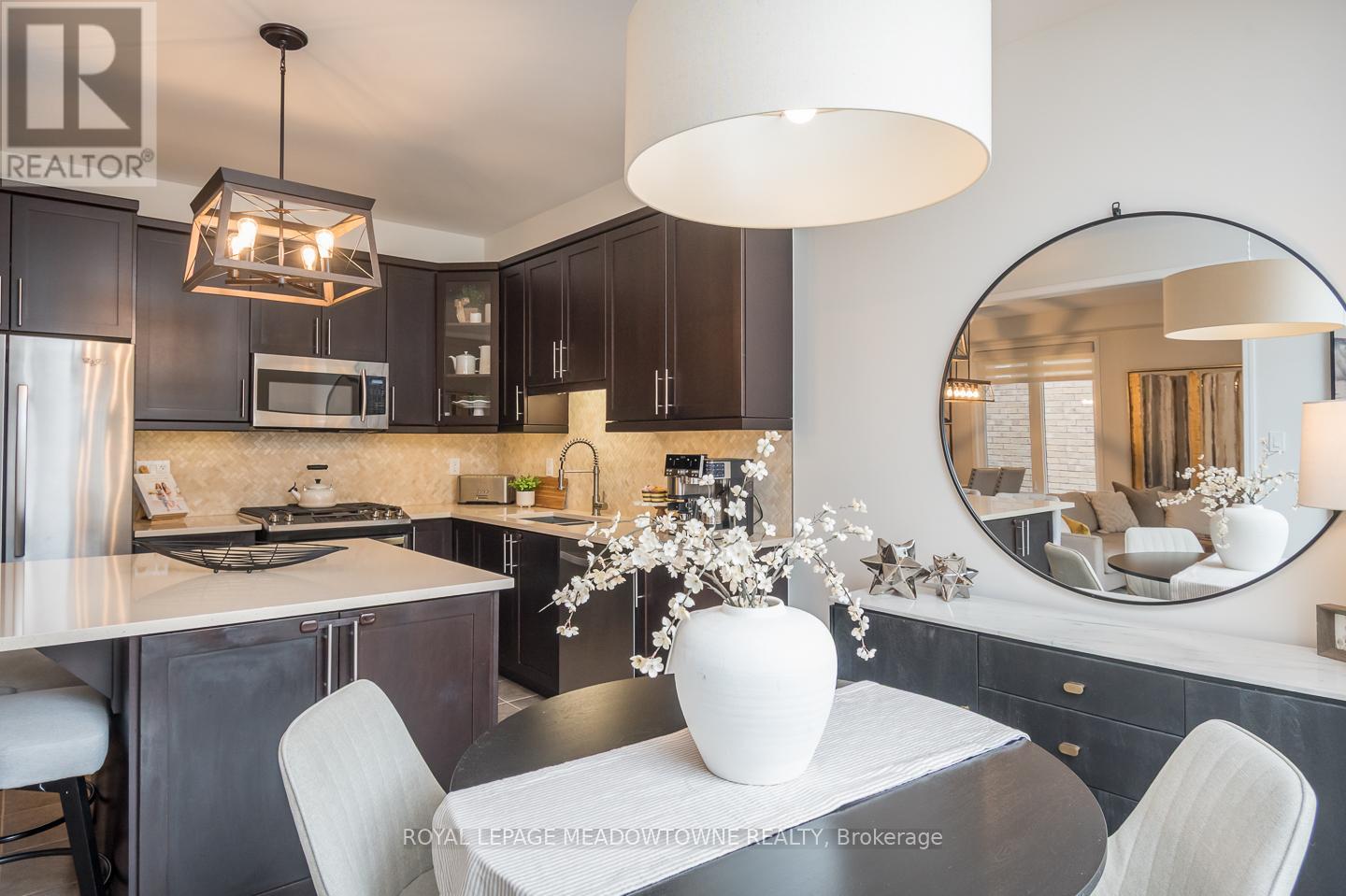 1031 Solomon Court, Milton, Ontario  L9T 8G9 - Photo 12 - W13011866