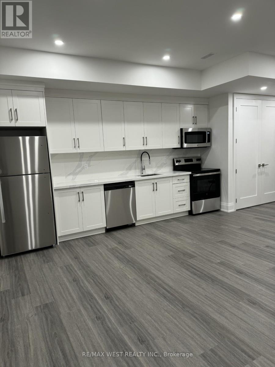 Lower - 21 Antonio Court, Toronto, Ontario  M9L 0A4 - Photo 2 - W13011922