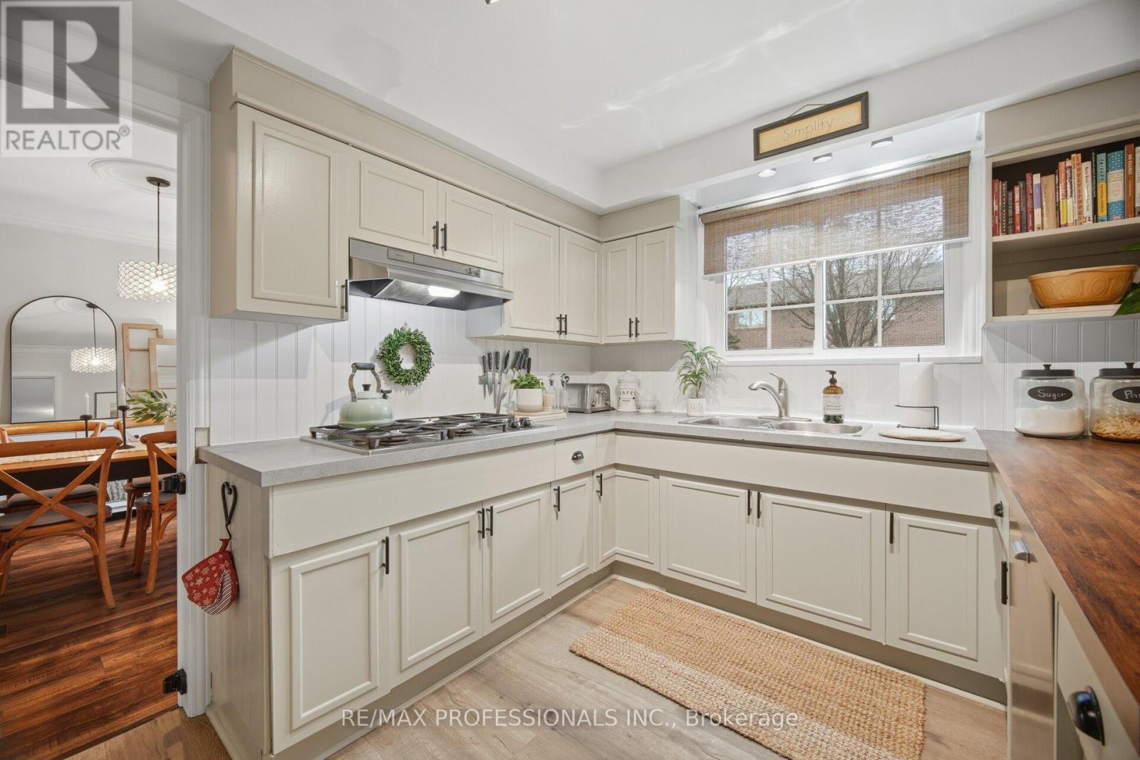 16 Cherry Post Crescent, Toronto, Ontario  M9C 2K1 - Photo 14 - W13011924