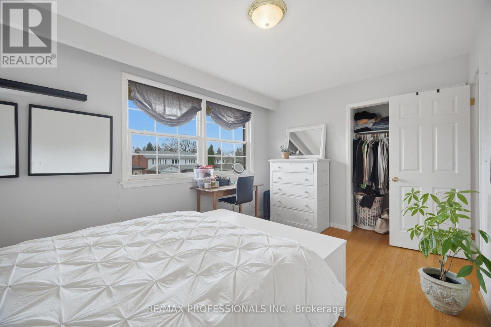 16 Cherry Post Crescent, Toronto, Ontario  M9C 2K1 - Photo 28 - W13011924