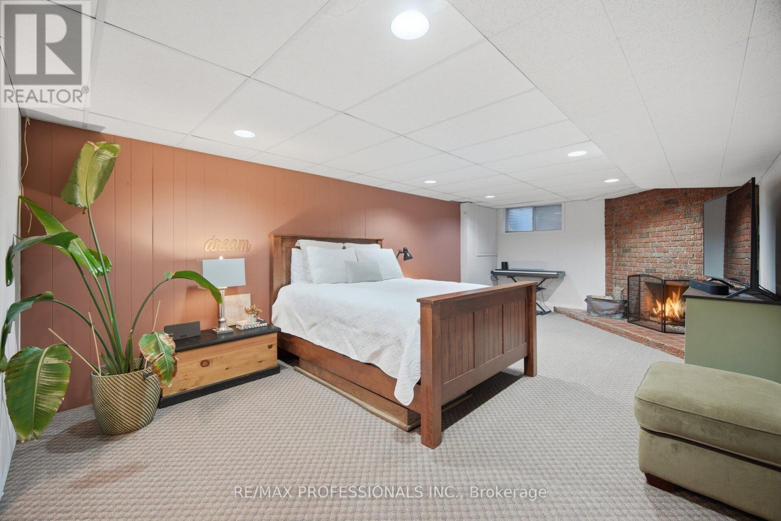 16 Cherry Post Crescent, Toronto, Ontario  M9C 2K1 - Photo 33 - W13011924