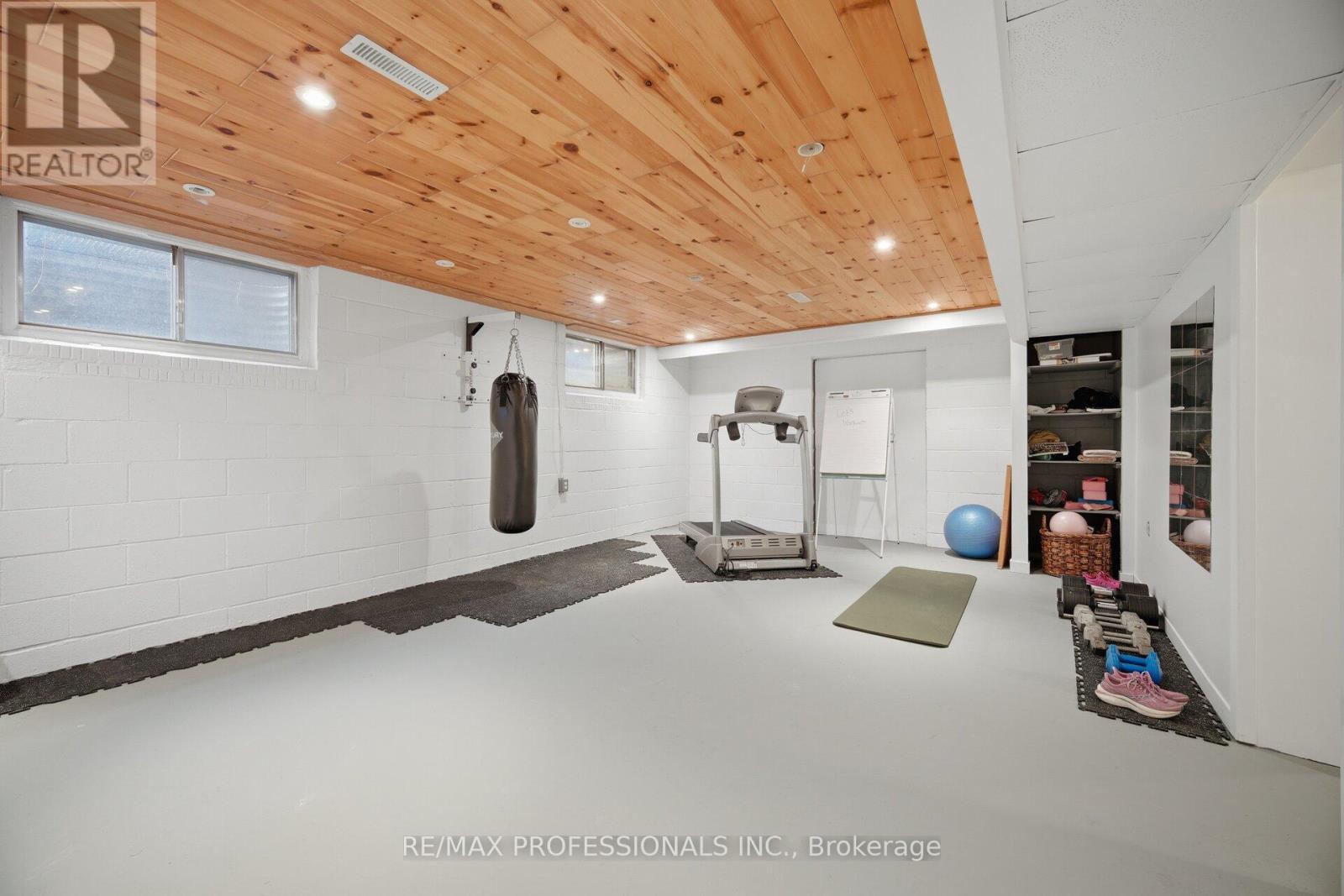 16 Cherry Post Crescent, Toronto, Ontario  M9C 2K1 - Photo 34 - W13011924