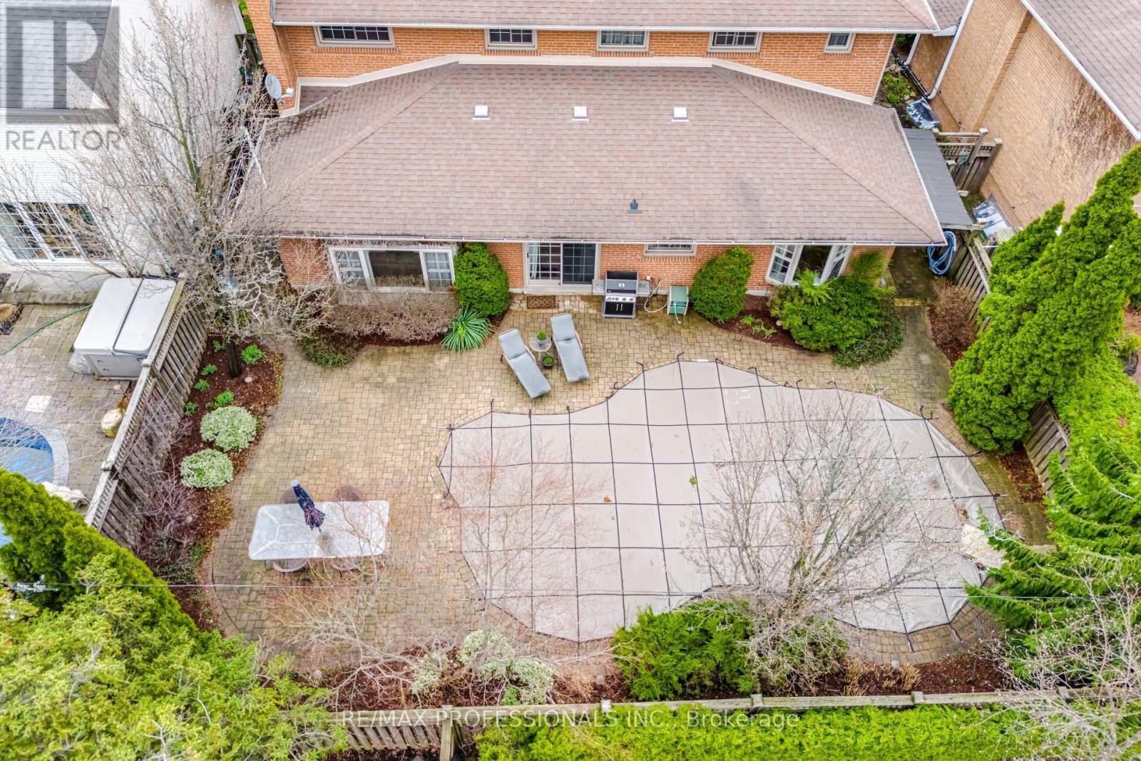 16 Cherry Post Crescent, Toronto, Ontario  M9C 2K1 - Photo 37 - W13011924