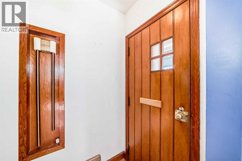 1431 1a Street Nw, Calgary, Alberta  T2M 2V4 - Photo 3 - A2289656