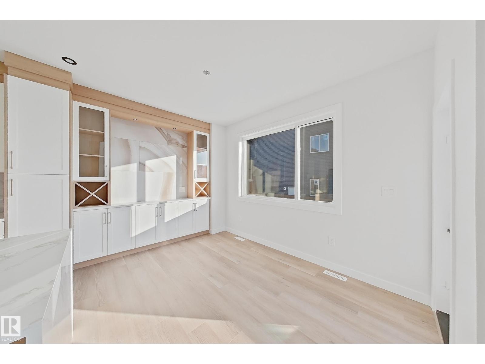 6449 28 Av Sw, Edmonton, Alberta  T6X 3J7 - Photo 5 - E4482799