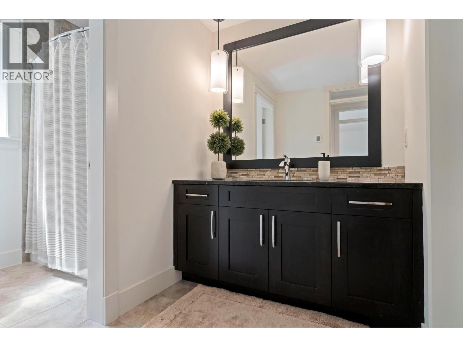 722 Kuipers Crescent, Kelowna, British Columbia  V1W 5B2 - Photo 46 - 10383351