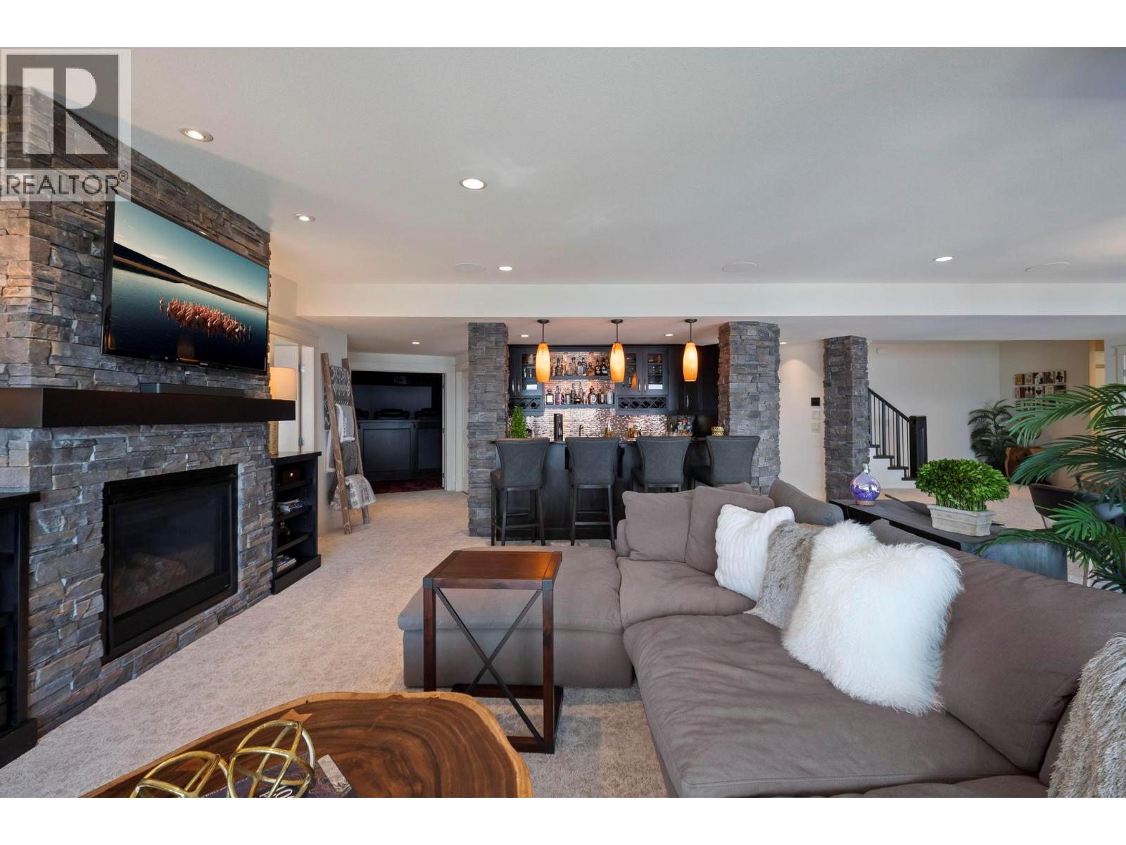 722 Kuipers Crescent, Kelowna, British Columbia  V1W 5B2 - Photo 36 - 10383351