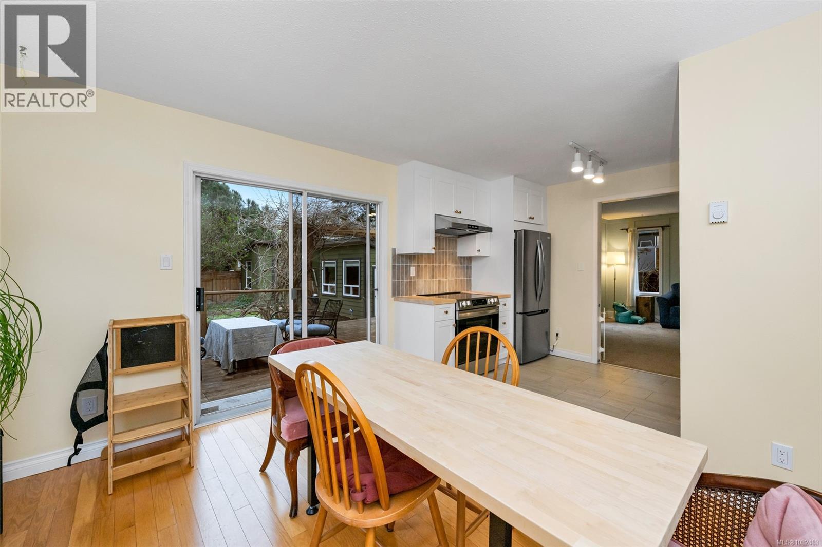 2624 Forbes St, Victoria, British Columbia  V8R 4C1 - Photo 20 - 1032463