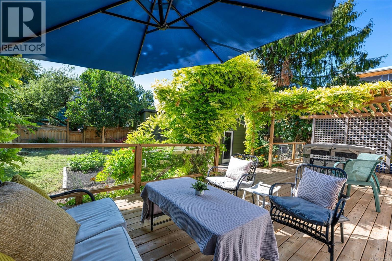 2624 Forbes St, Victoria, British Columbia  V8R 4C1 - Photo 48 - 1032463