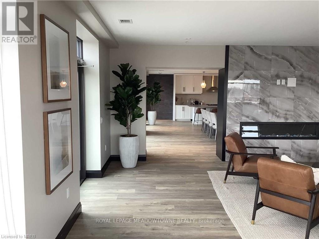 1304 - 15 Glebe Street E, Cambridge, Ontario  N1S 0C3 - Photo 19 - X12975206