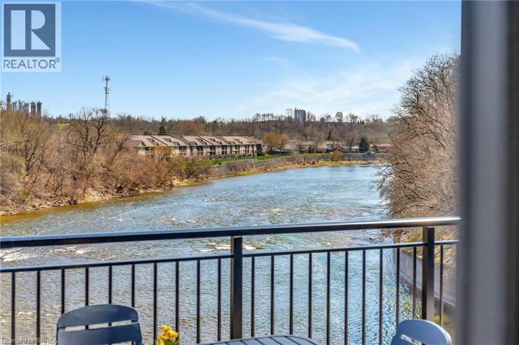 7 GRAND RIVER Street N Unit# 302, paris, Ontario