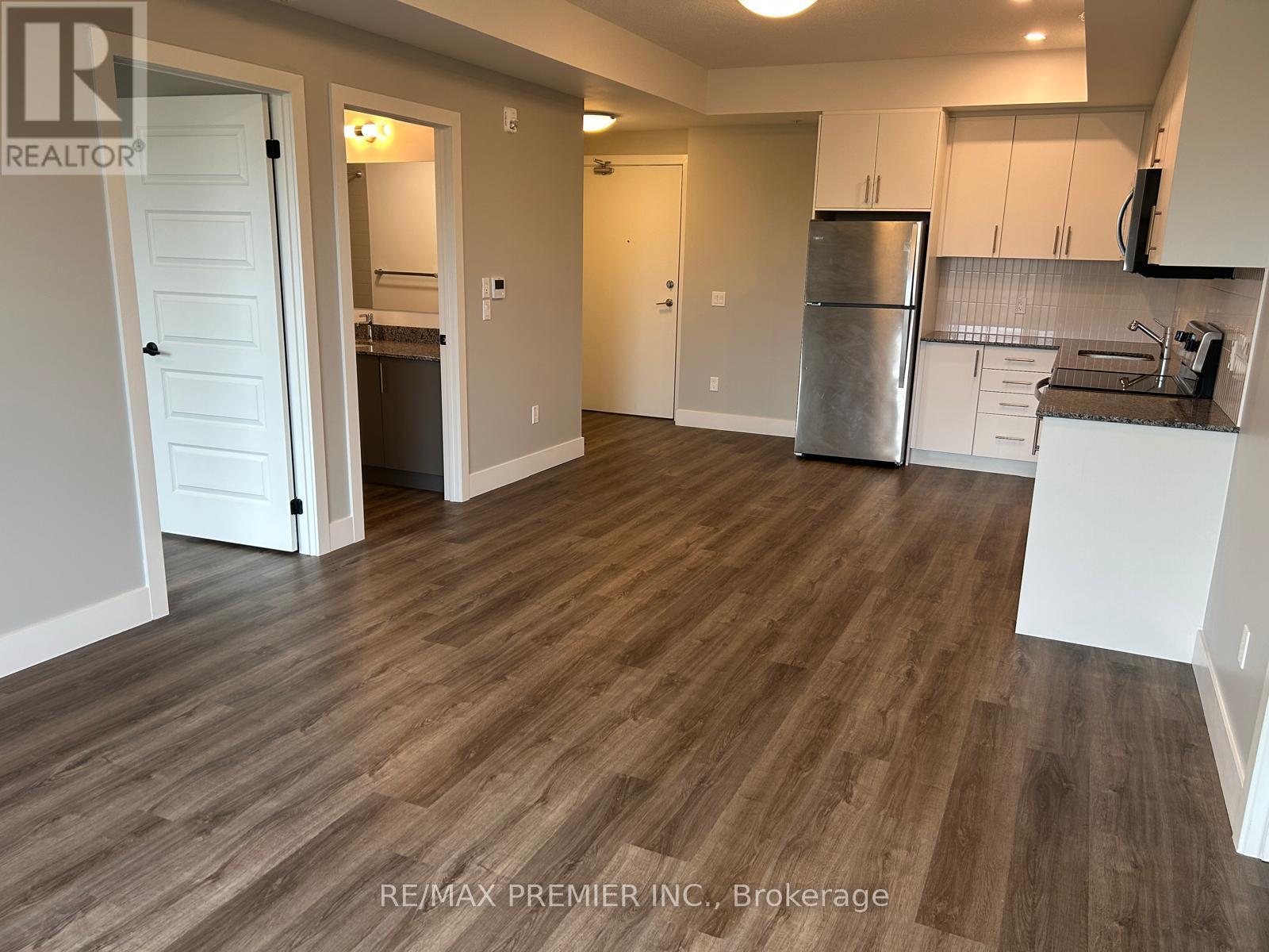 606 - 107 Roger Street, Waterloo, Ontario  N2J 0G3 - Photo 4 - X13011720