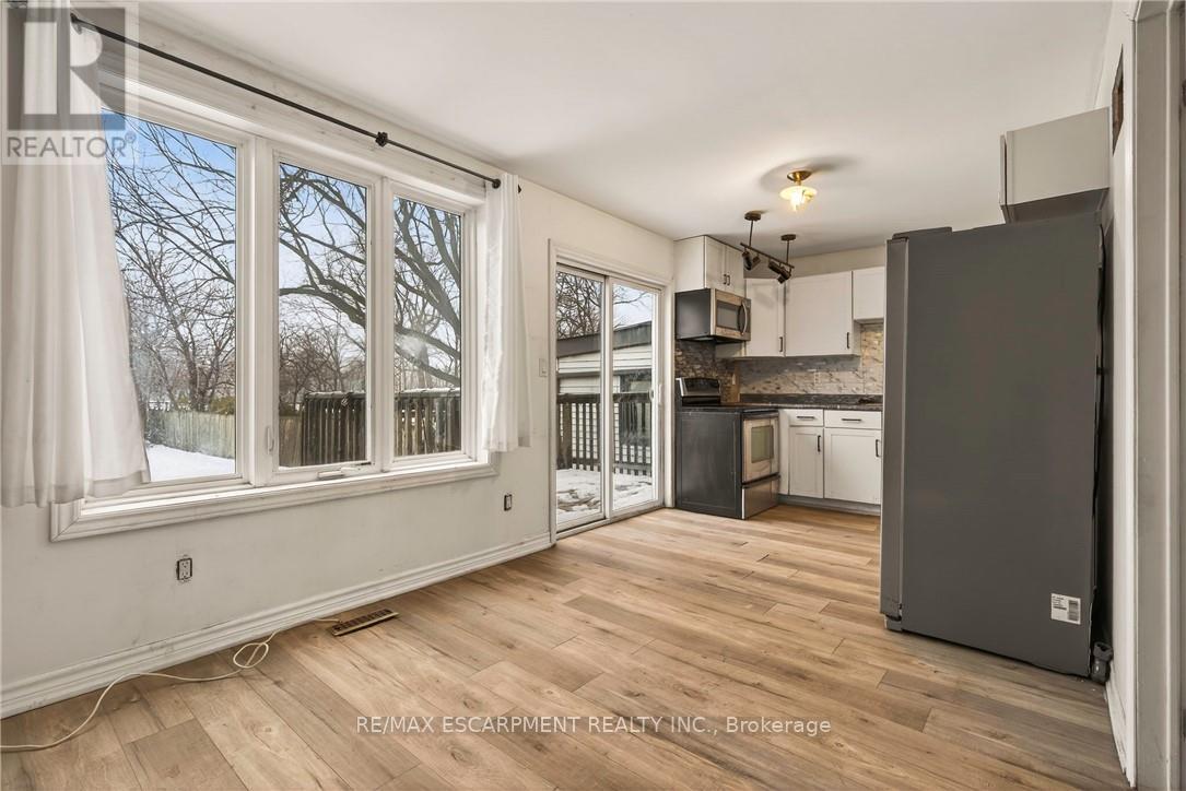 218 East 8th Street, Hamilton, Ontario  L9A 3L8 - Photo 16 - X13011788