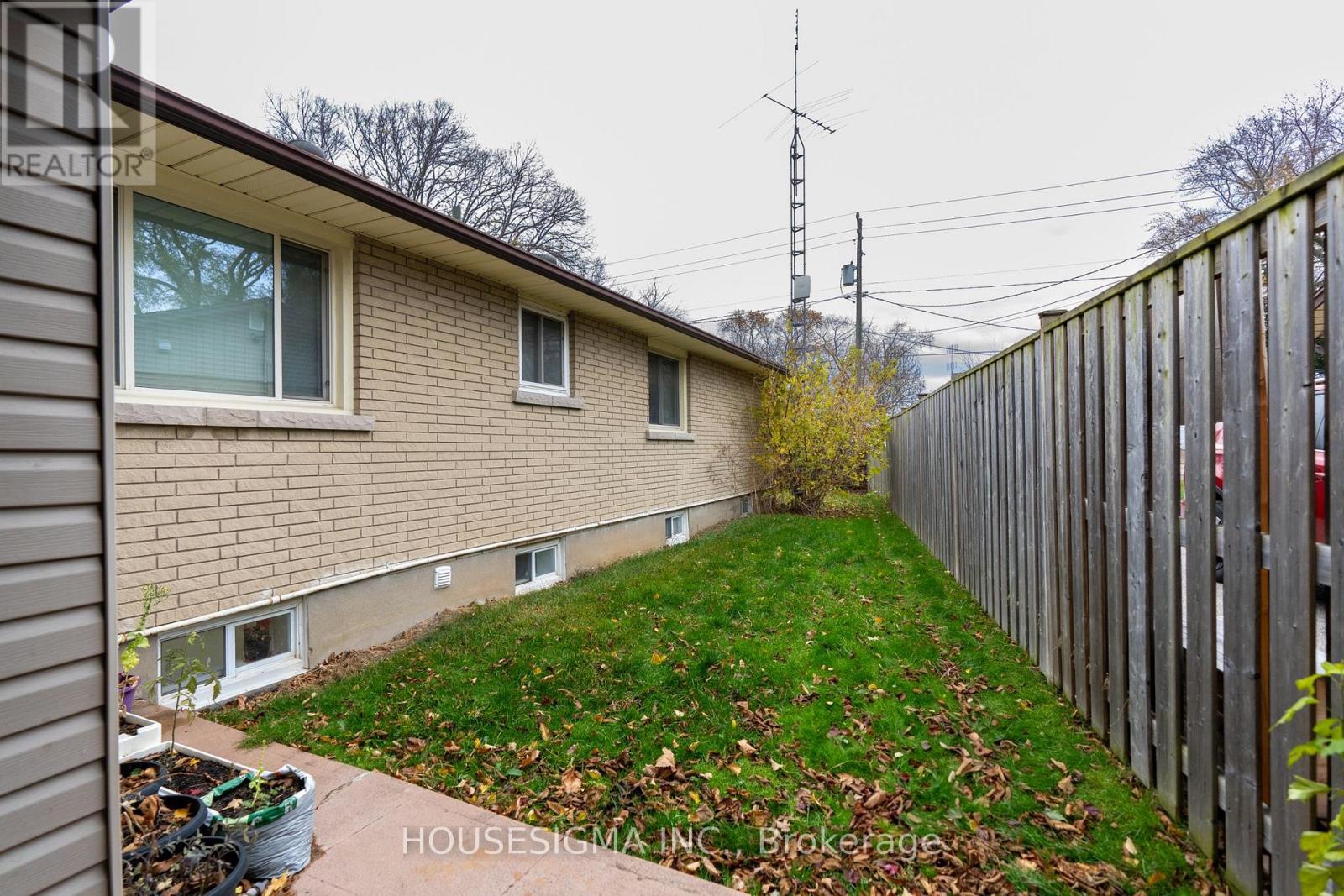 1 Cherrylane Drive N, St. Catharines, Ontario  L2M 2H7 - Photo 21 - X13011856