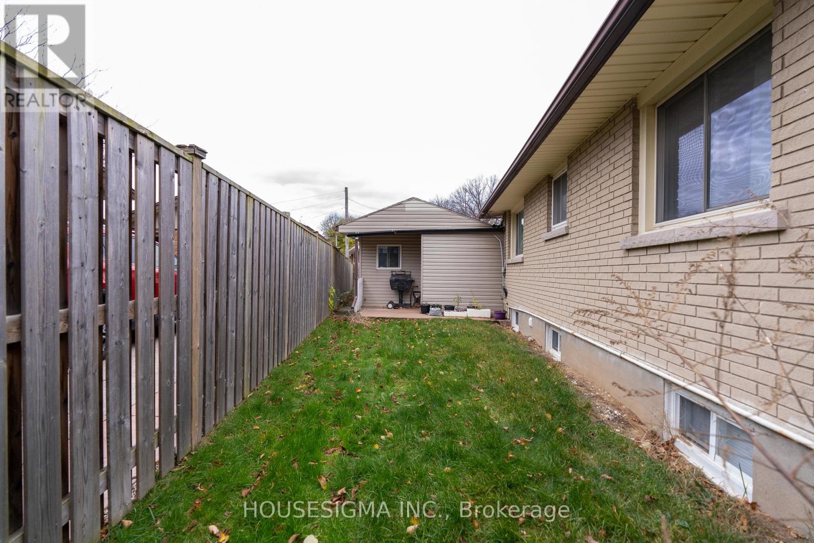 1 Cherrylane Drive N, St. Catharines, Ontario  L2M 2H7 - Photo 22 - X13011856