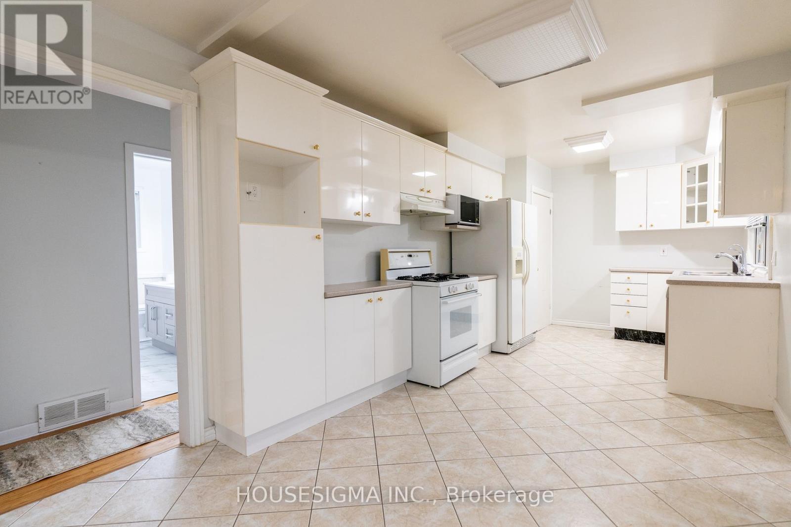 1 Cherrylane Drive N, St. Catharines, Ontario  L2M 2H7 - Photo 7 - X13011856